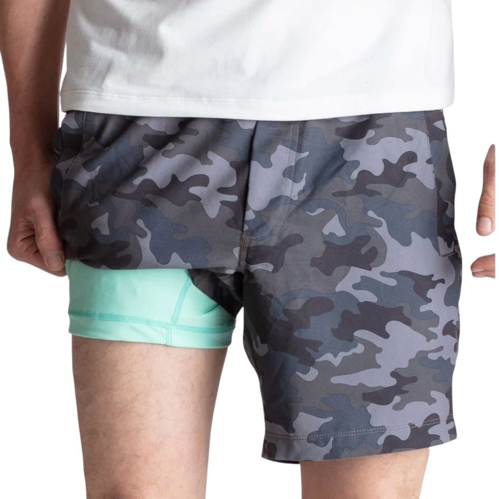 Birddogs Wyatt Slurp Built In Liner Camo Shorts Size Small - Picture 2 of 6